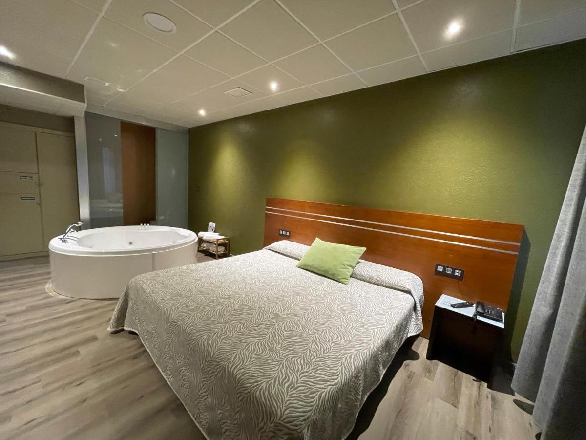 Motel Los Abedules Овьедо Экстерьер фото