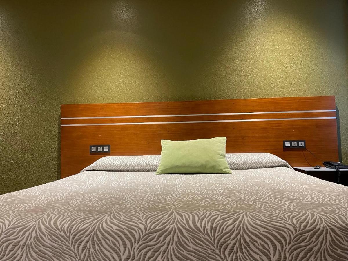 Motel Los Abedules Овьедо Экстерьер фото